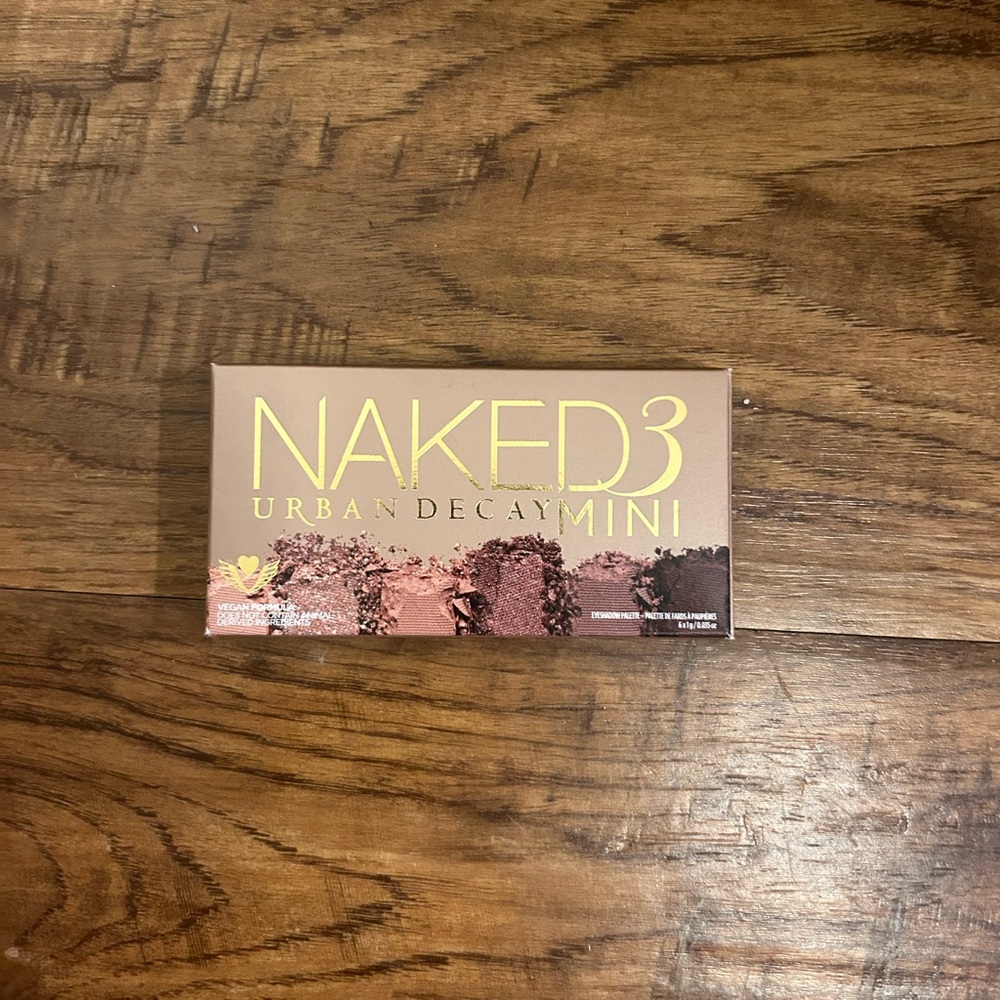 Brand new Urban Decay Naked 3 mini palette